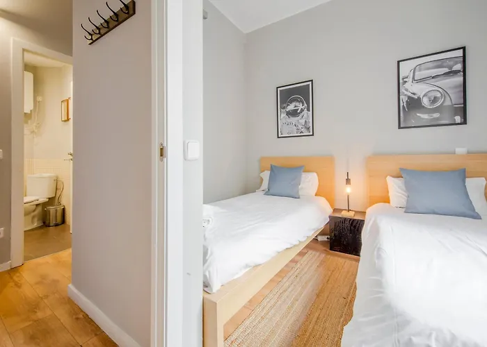 Excelente Piso De 3 Habitaciones En La Latina-Centro